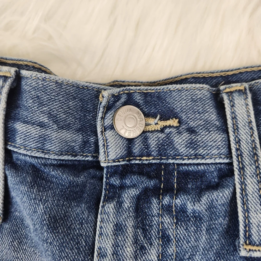 Madewell Floral Embroided Cutoff Medium Wash Denim Shorts